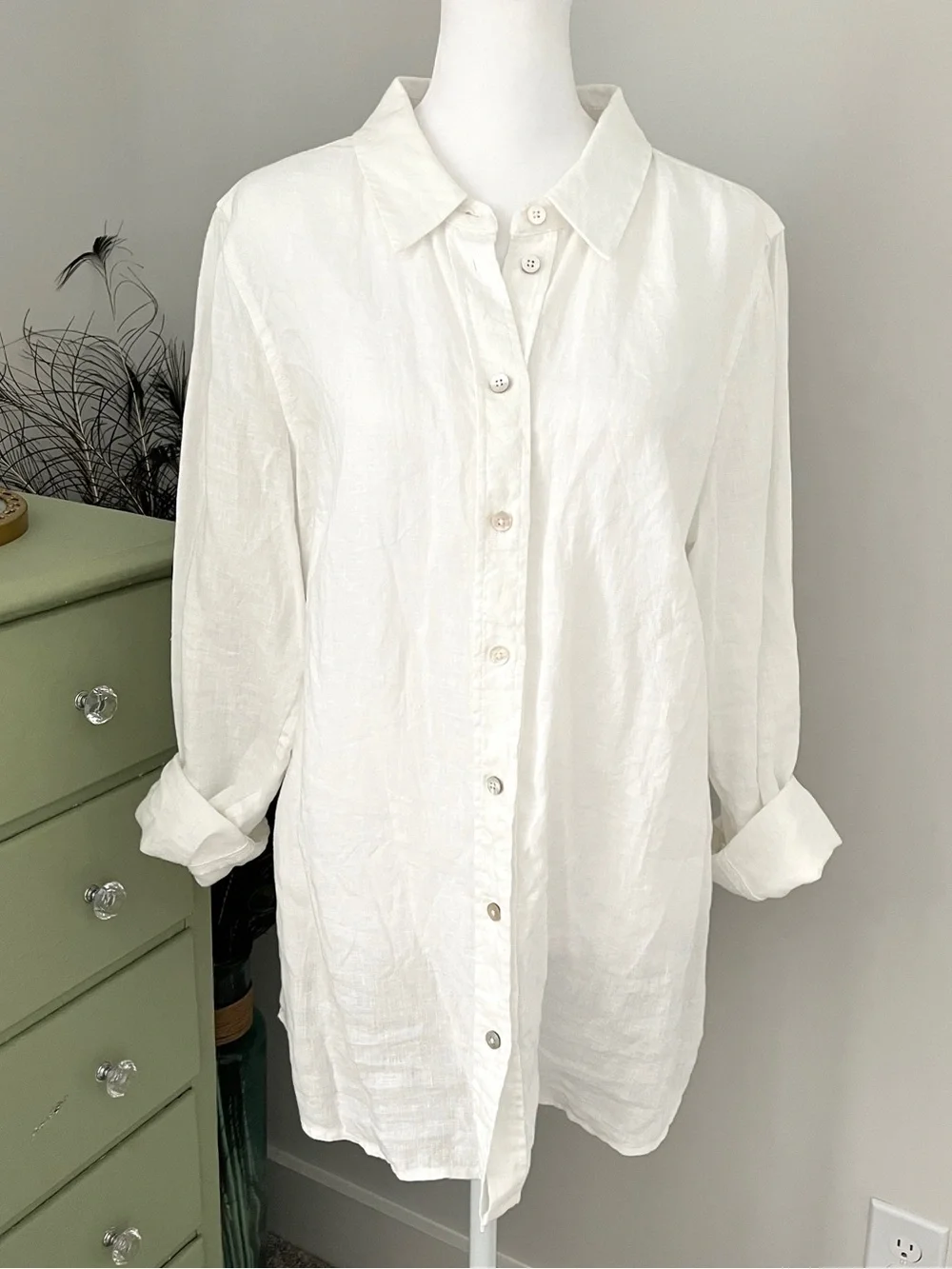 Soft Surroundings White Cotton Linen Button-Front Big Shirt (M) - Picture 2 of 11
